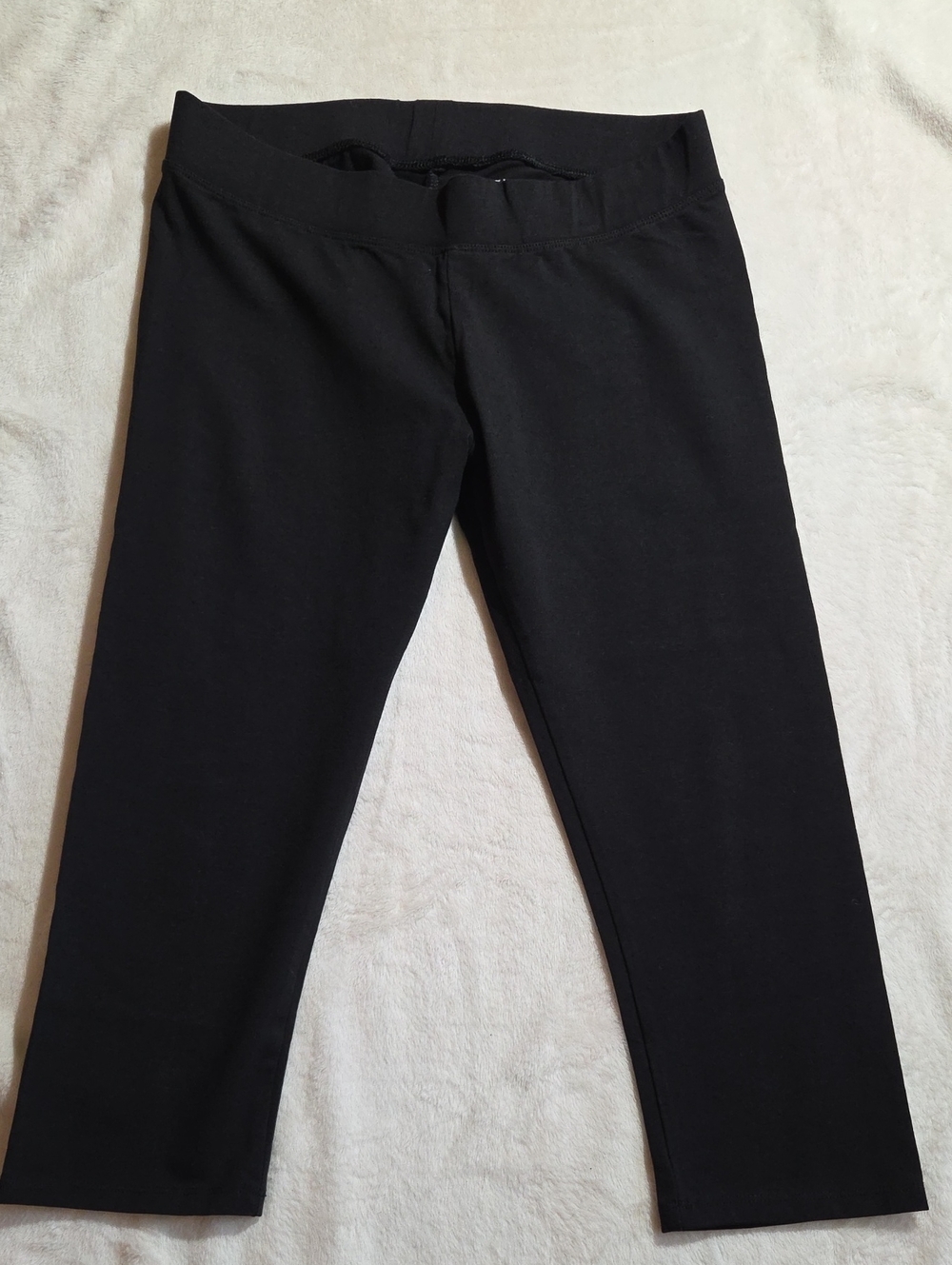 Pact Organic Capri Leggings